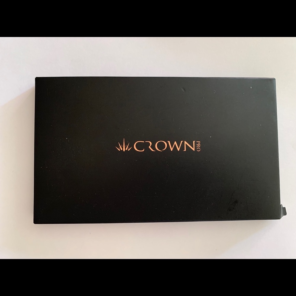 Crown Brush Fuego Eyeshadow Collection